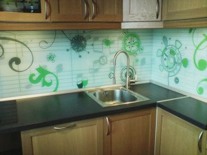 Отделка кухни пластиковыми панелями: дизайн с фото и видео